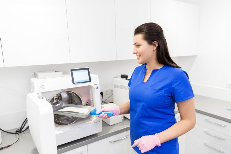 Factors to Consider Before Embarking on a Medical Injection Molding Project