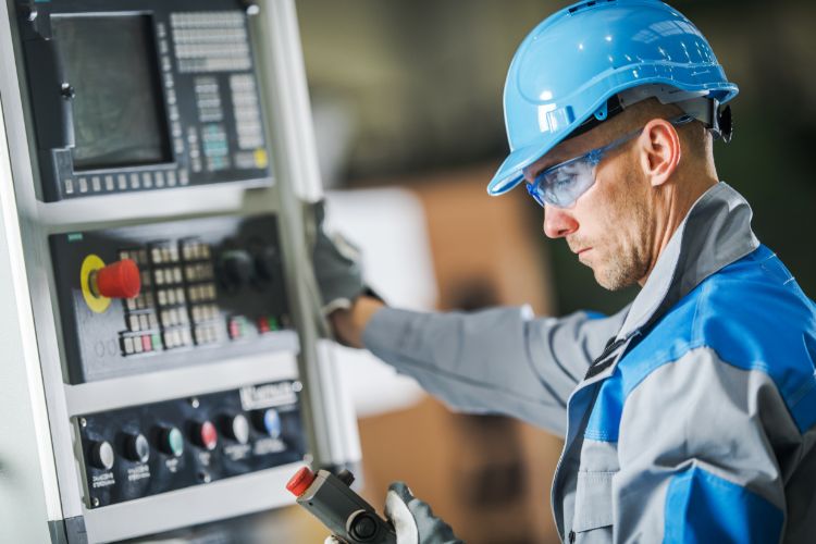 Process Control Systems: Real-Time Monitoring for Precision