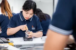 Automotive Injection Molding Service - Kemal
